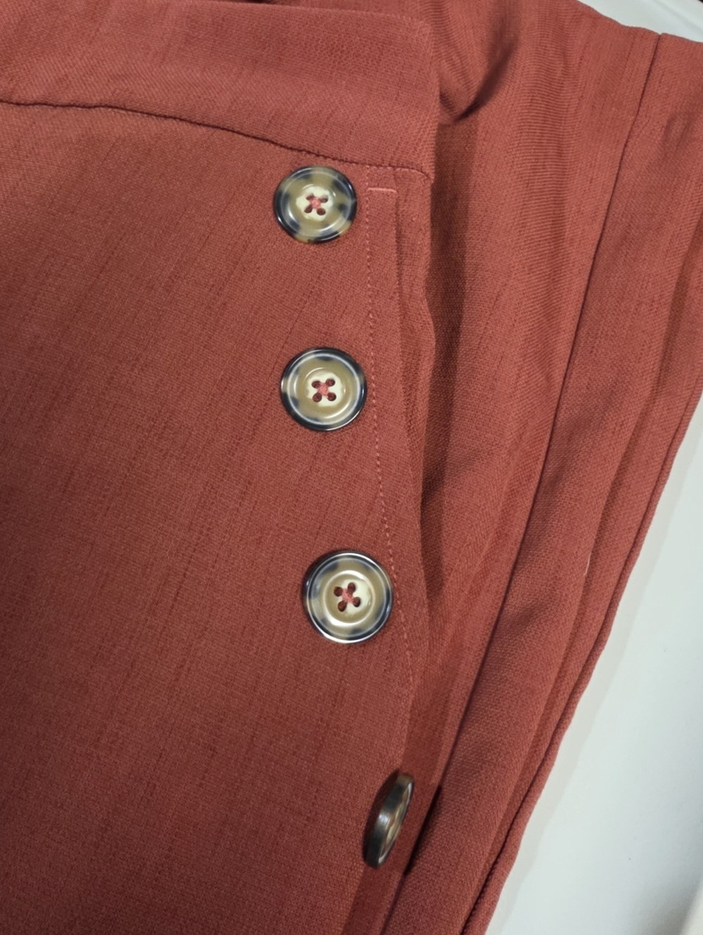 Haver & Blair Wide-Leg Button-Accent Pants in Burgundy - Picture 3 of 4